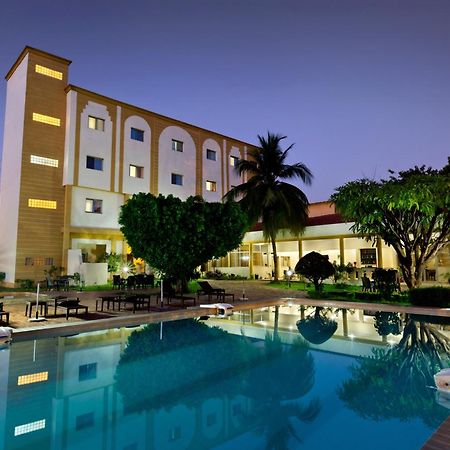 Dunia Hotel Bamako Centre Экстерьер фото